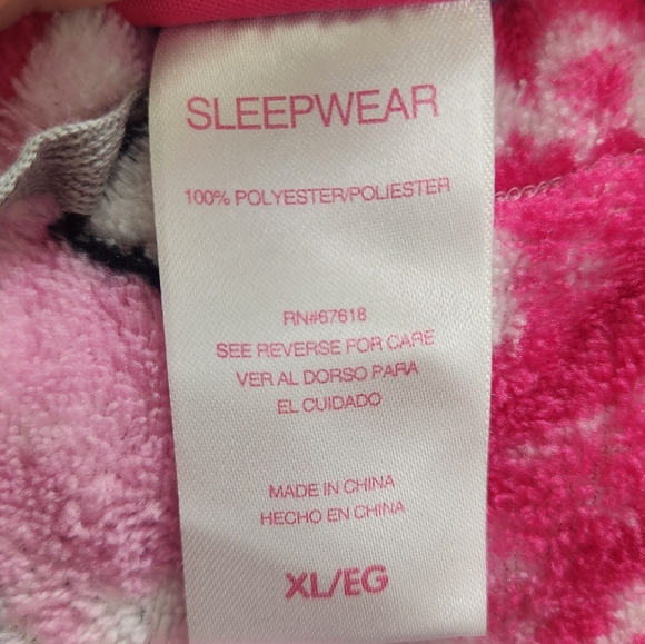 Hello Kitty Women's Sleepwear - Picture 5 of 6